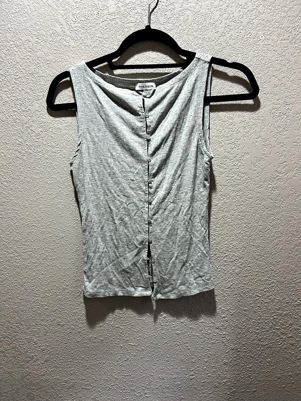 Pink Rose Henley Tank Top in Gray Size XS Like New